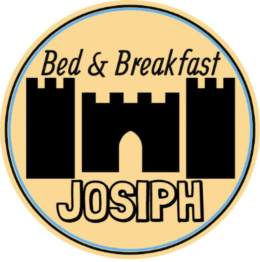 Bed & Breakfast Josiph Μπεράτ Εξωτερικό φωτογραφία