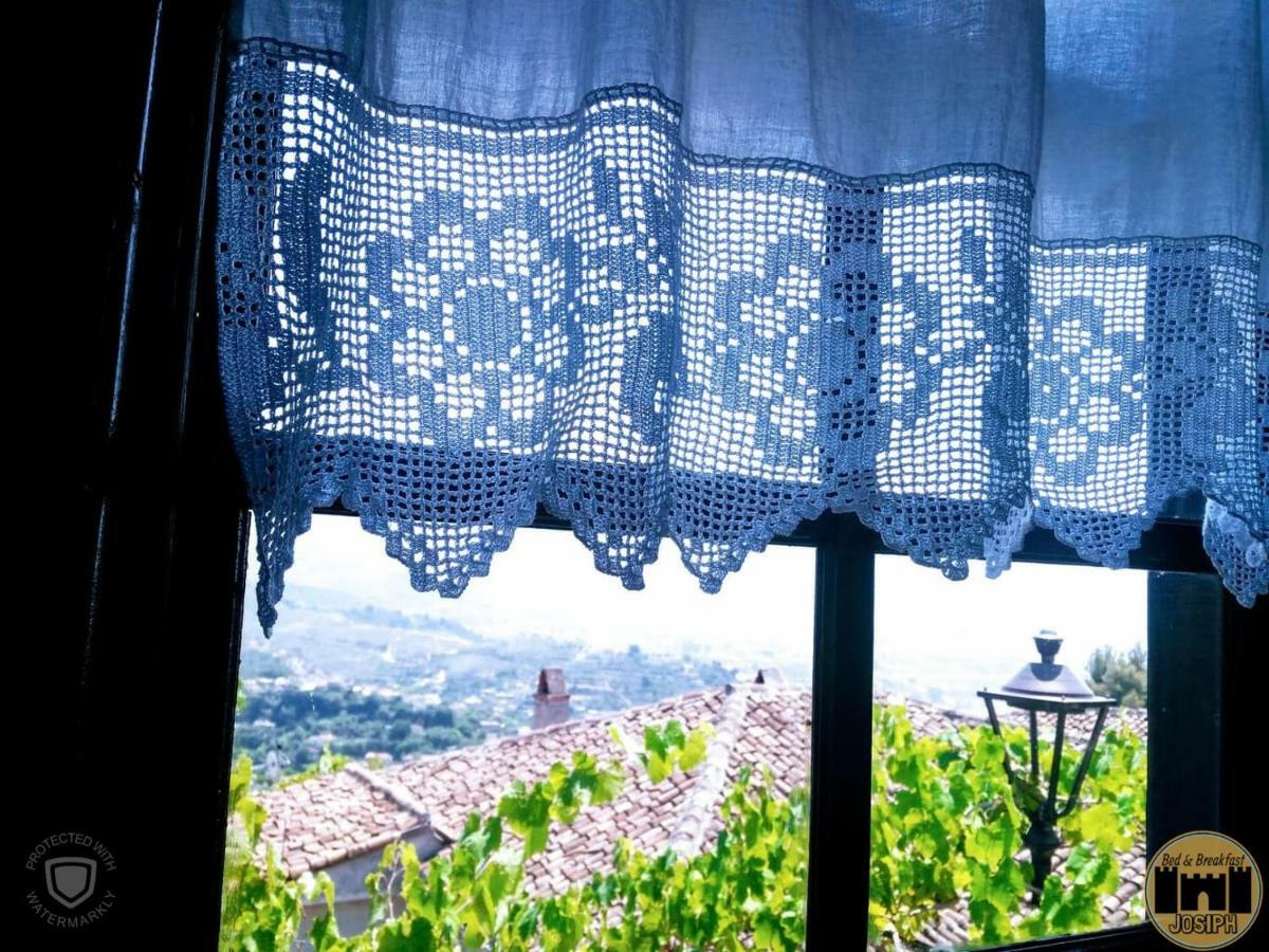 Bed & Breakfast Josiph Μπεράτ Εξωτερικό φωτογραφία